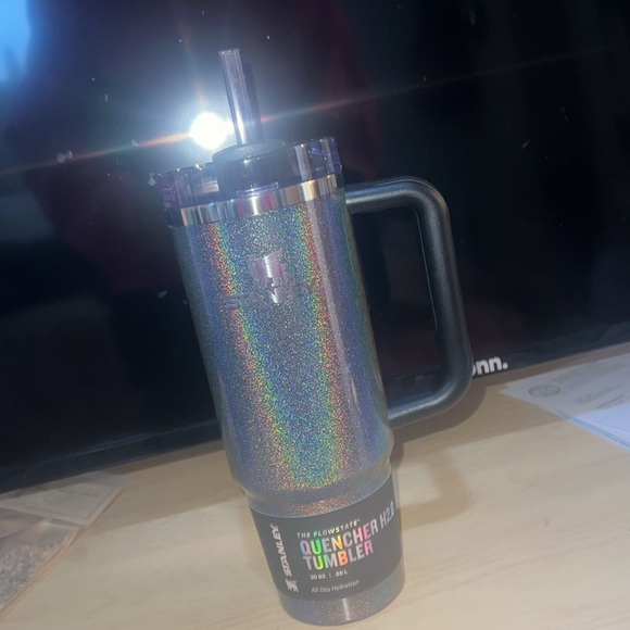 30oz Midnight Glitz Stanley Tumbler - Picture 4 of 4